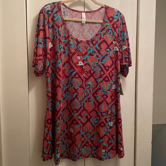 LuLa Roe Perfect Tee - Picture 1 of 5